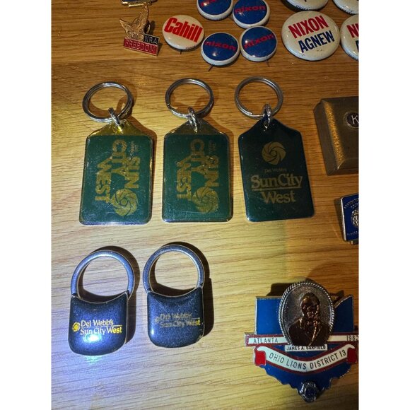 Vintage Estate Junk Drawer Lot - Picture 9 of 9